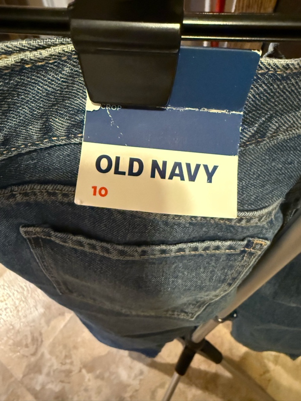 Old Navy Woman’s size 10 slouchy straight leg Relaxed Fit Blue Denim Jeans NWT - Picture 4 of 5